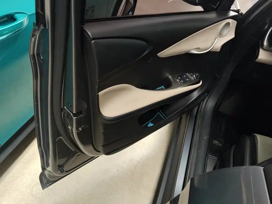 BYD Dolphin — миниатюра 7