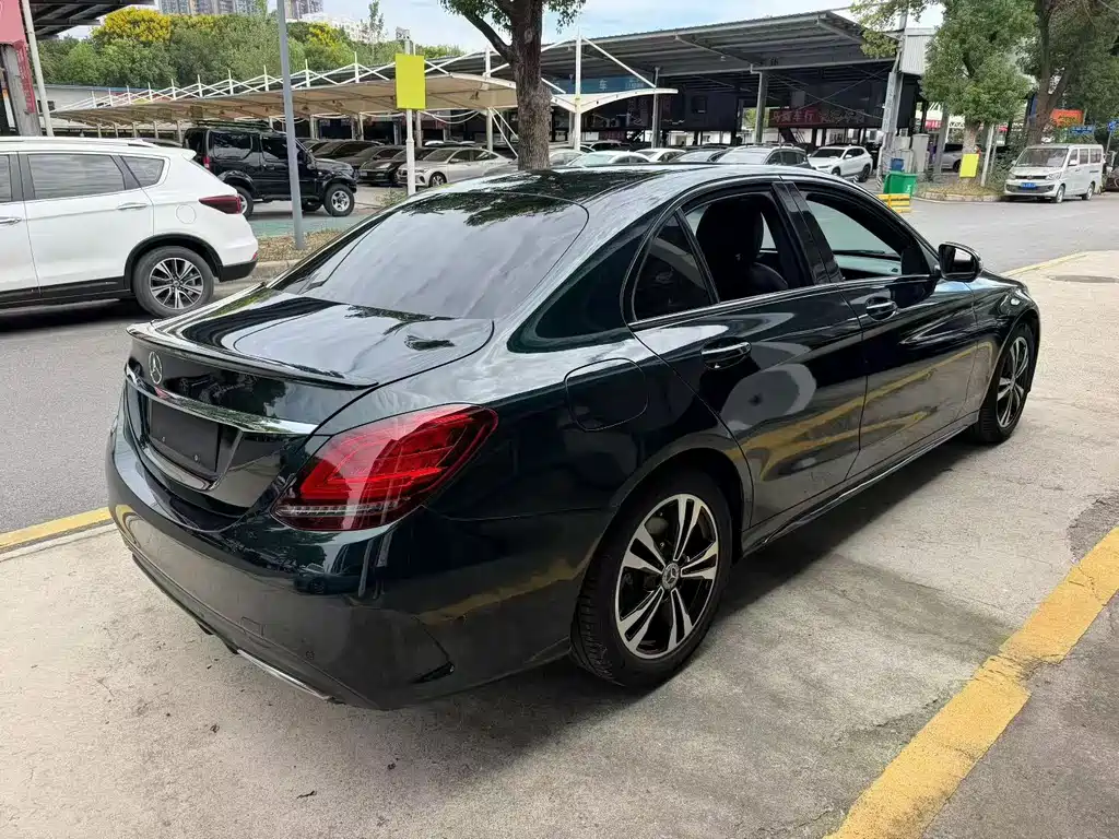 Mercedes-Benz C-Class — миниатюра 9