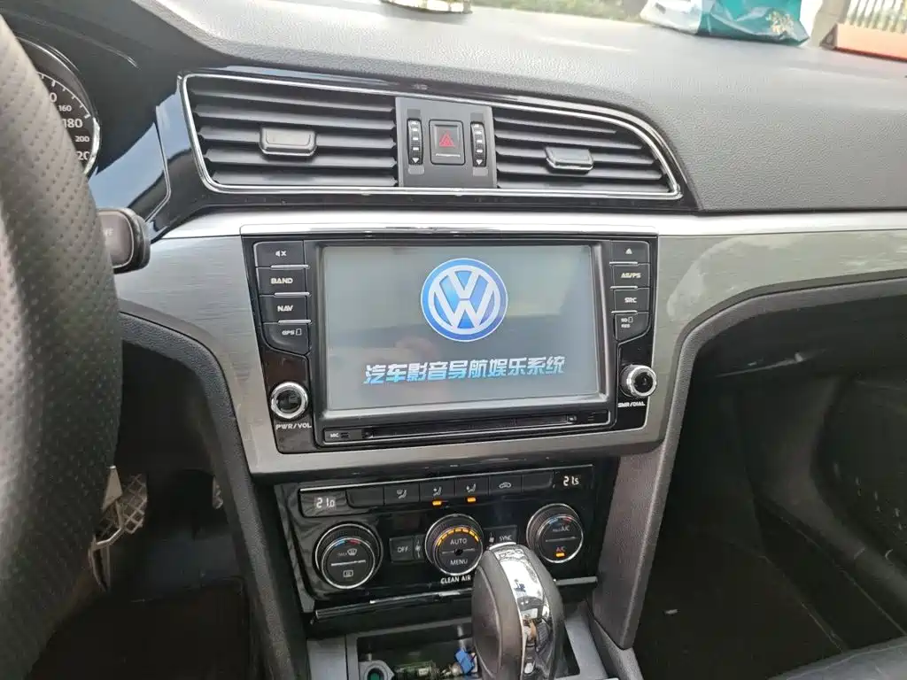 Volkswagen Lamando — миниатюра 14