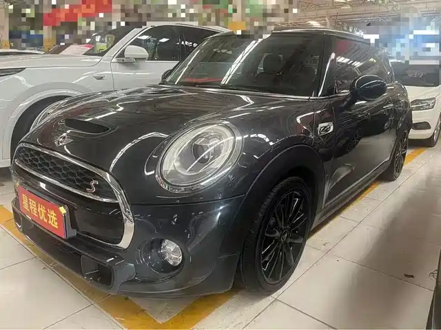 MINI  2018