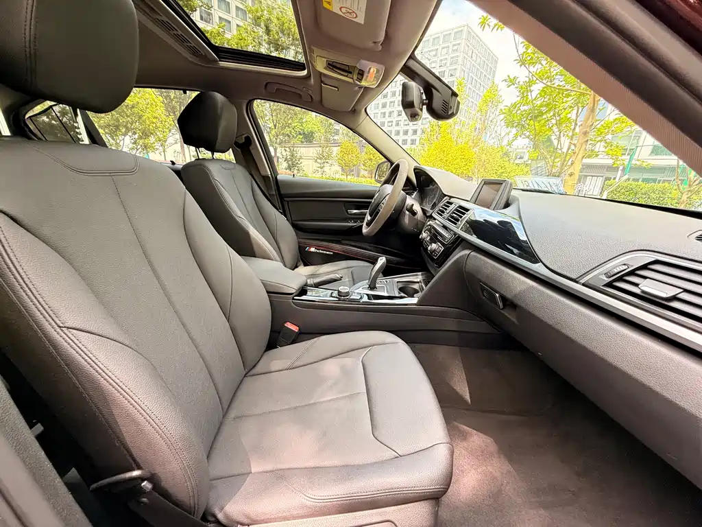 BMW 3 Series — миниатюра 6
