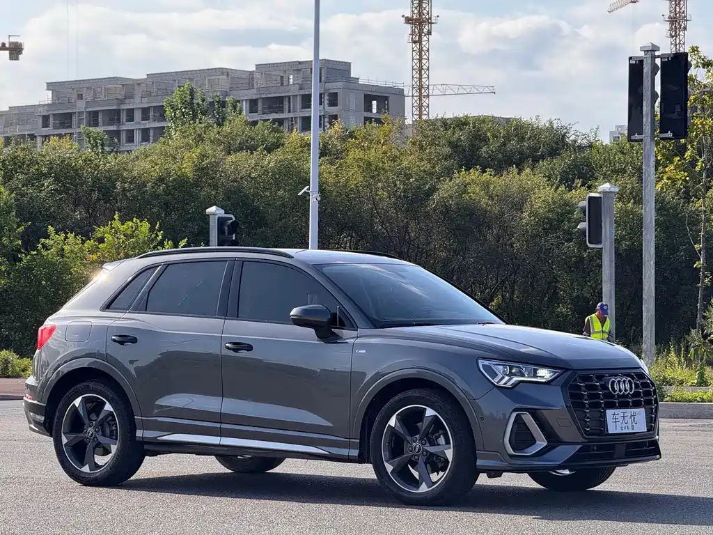 Audi Q3 — миниатюра 2