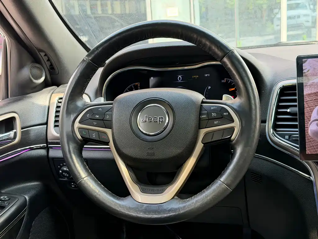 Jeep Grand Cherokee (Import) 3.6L Elite Navigation Edition, фото 14
