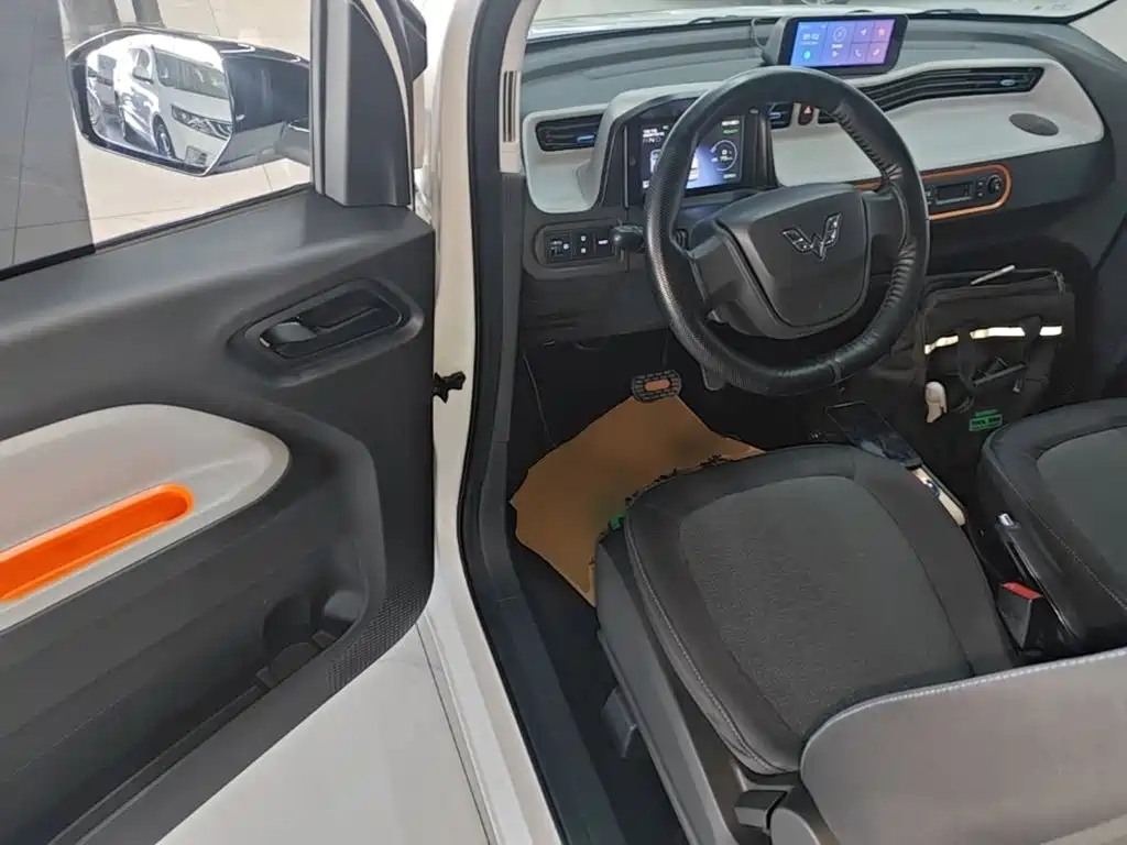 Wuling MINIEV — миниатюра 16