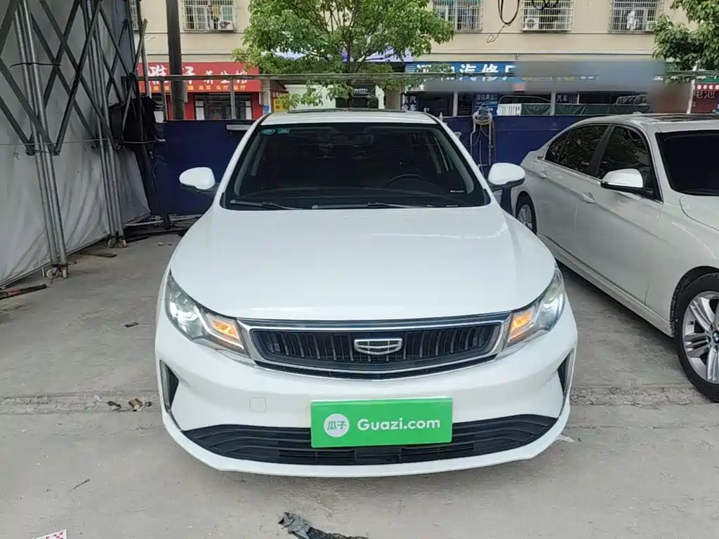 Geely Emgrand GL — миниатюра 3