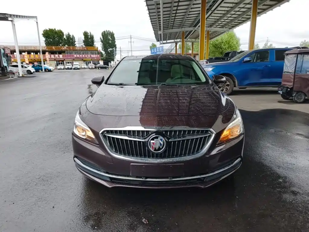 Buick LaCrosse — миниатюра 3