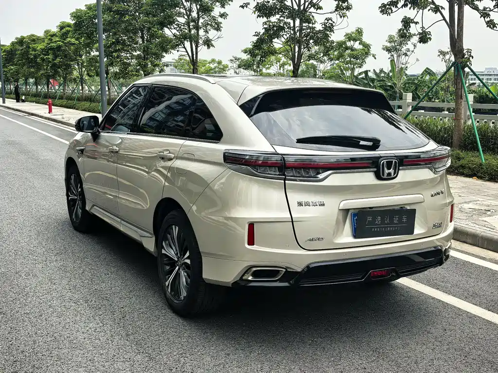 Honda UR-V 370TURBO 4WD Premium Edition, фото 4