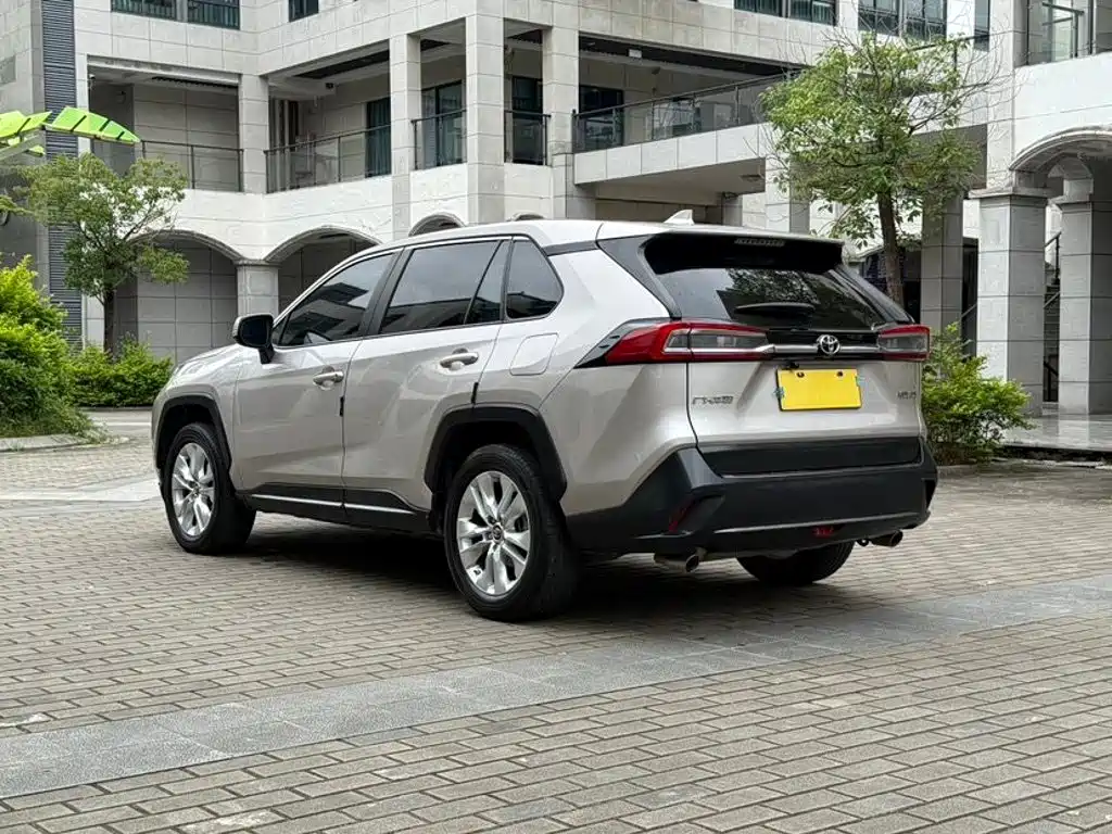 Toyota Wildlander — миниатюра 9