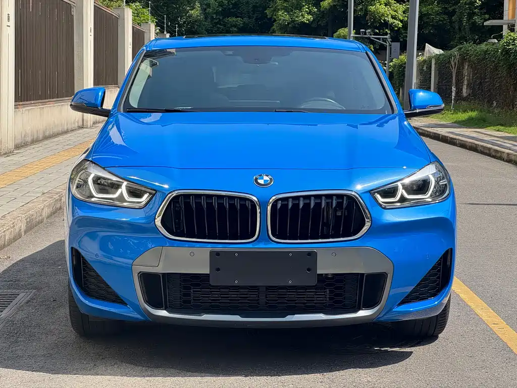 BMW X2 2022 sDrive25i M