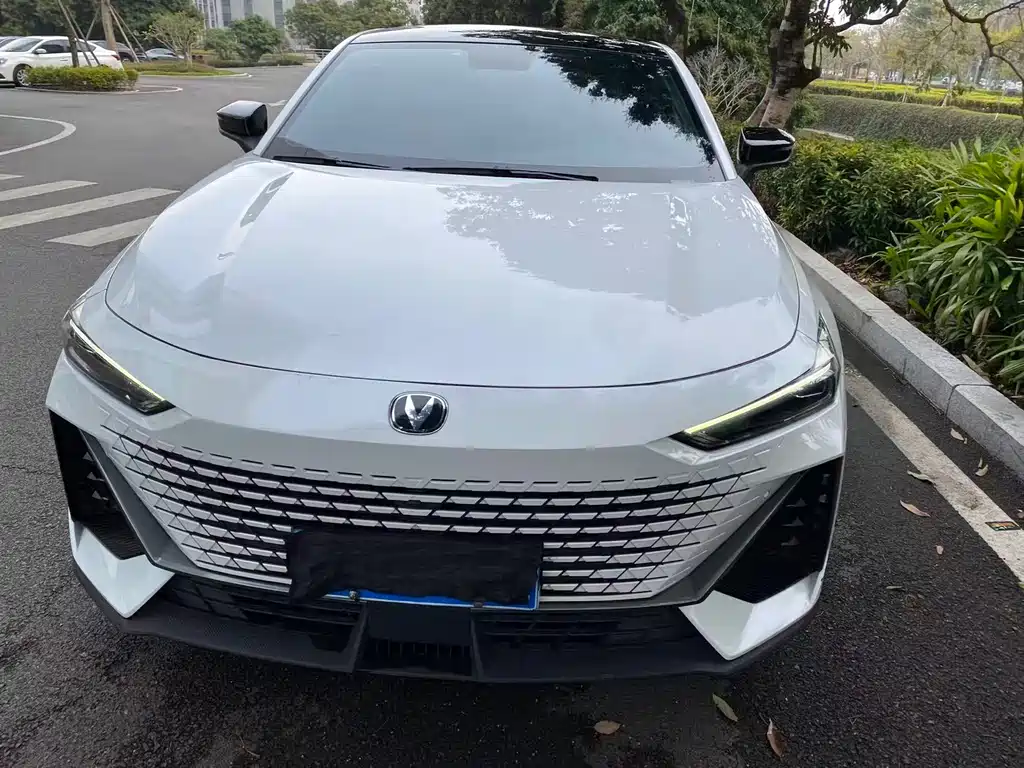 Changan UNI-V 2022 1.5T
