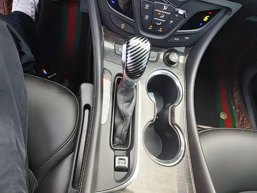 Buick Envision Plus — миниатюра 11