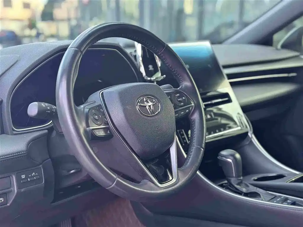 Toyota Avalon — миниатюра 12