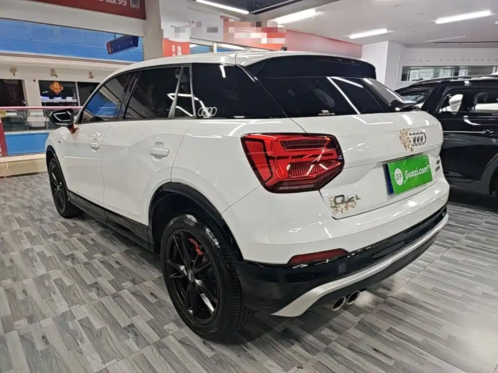 Audi Q2L — миниатюра 5