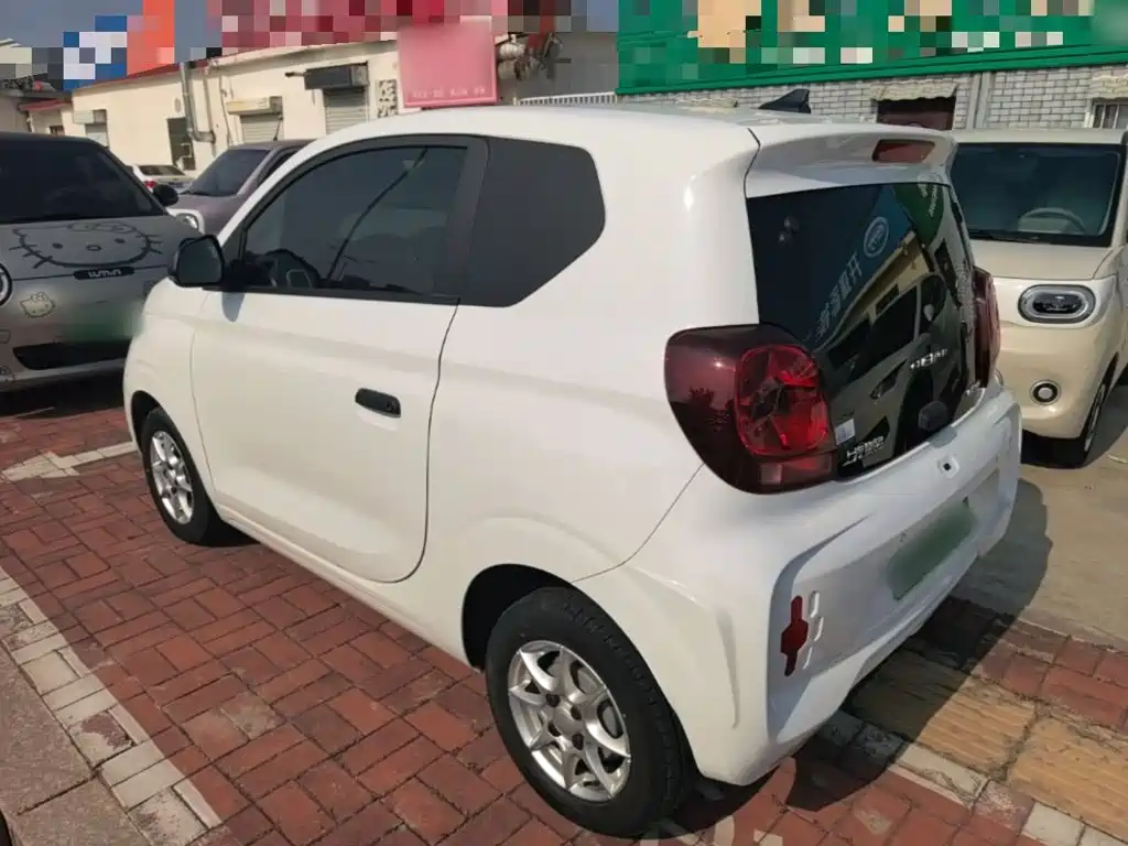 Roewe Clever — миниатюра 5