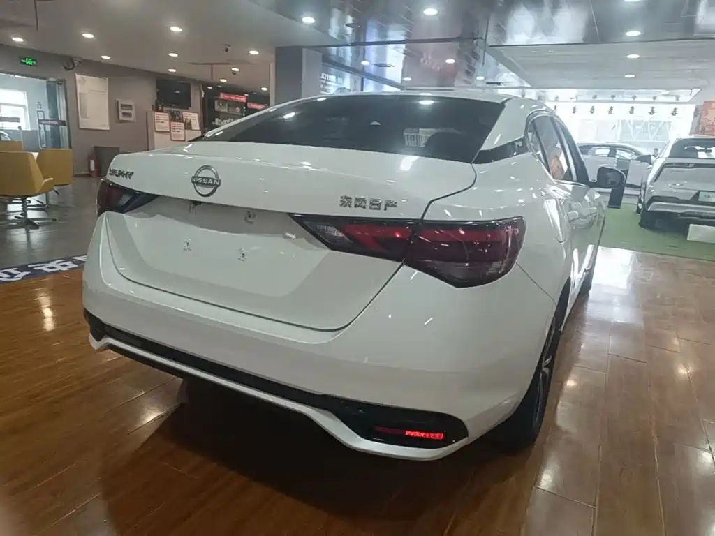 Nissan Sylphy — миниатюра 7