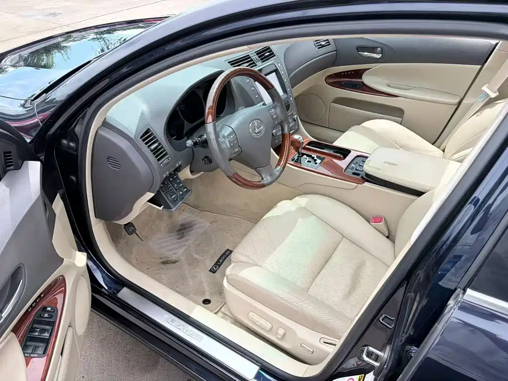Lexus GS — миниатюра 3