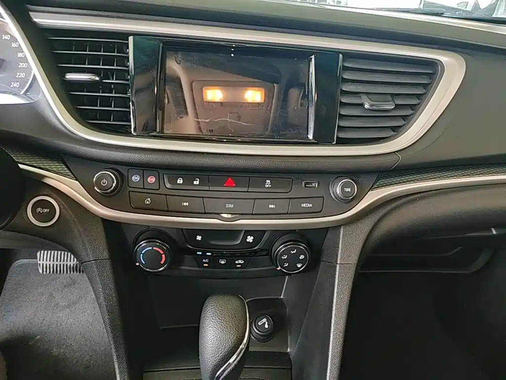 Buick Excelle — миниатюра 13