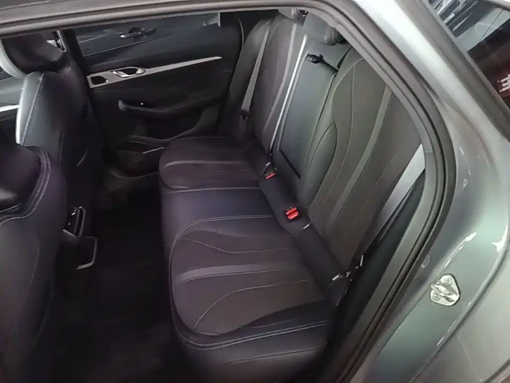 Geely Xingrui — миниатюра 17