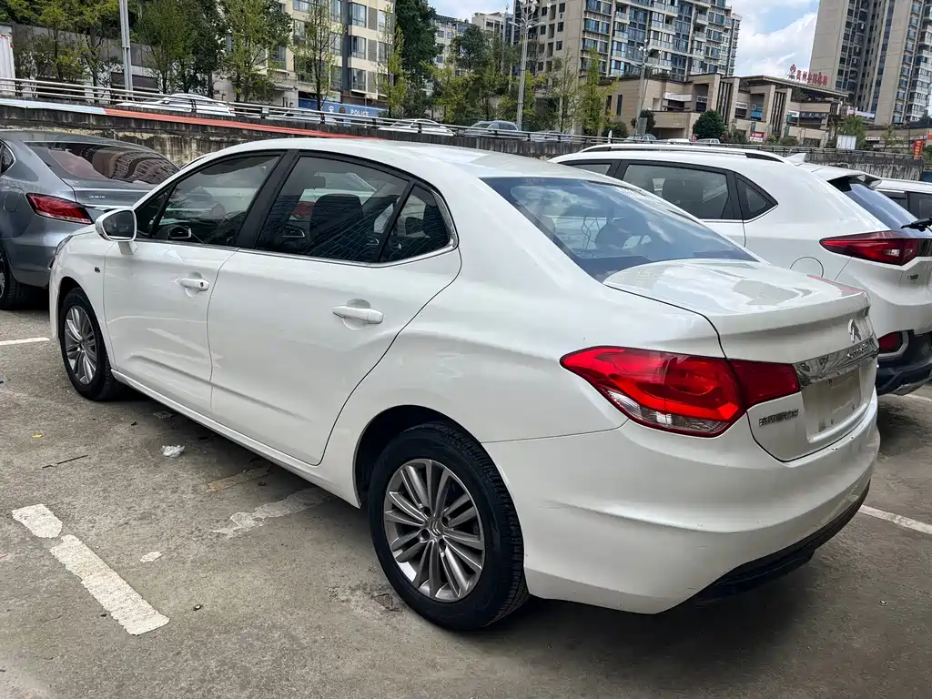 Citroen C4L — миниатюра 7