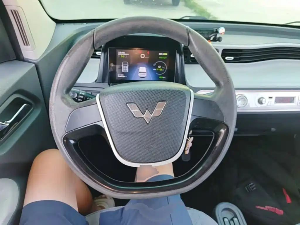 Wuling MINIEV — миниатюра 11