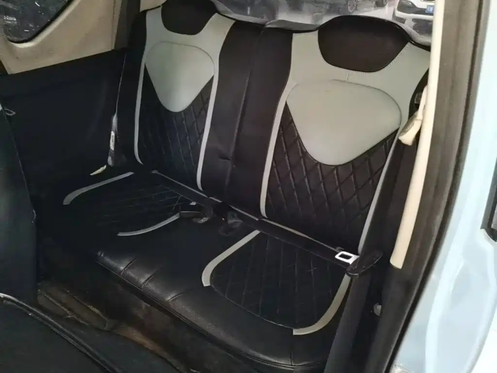 Wuling MINIEV — миниатюра 17