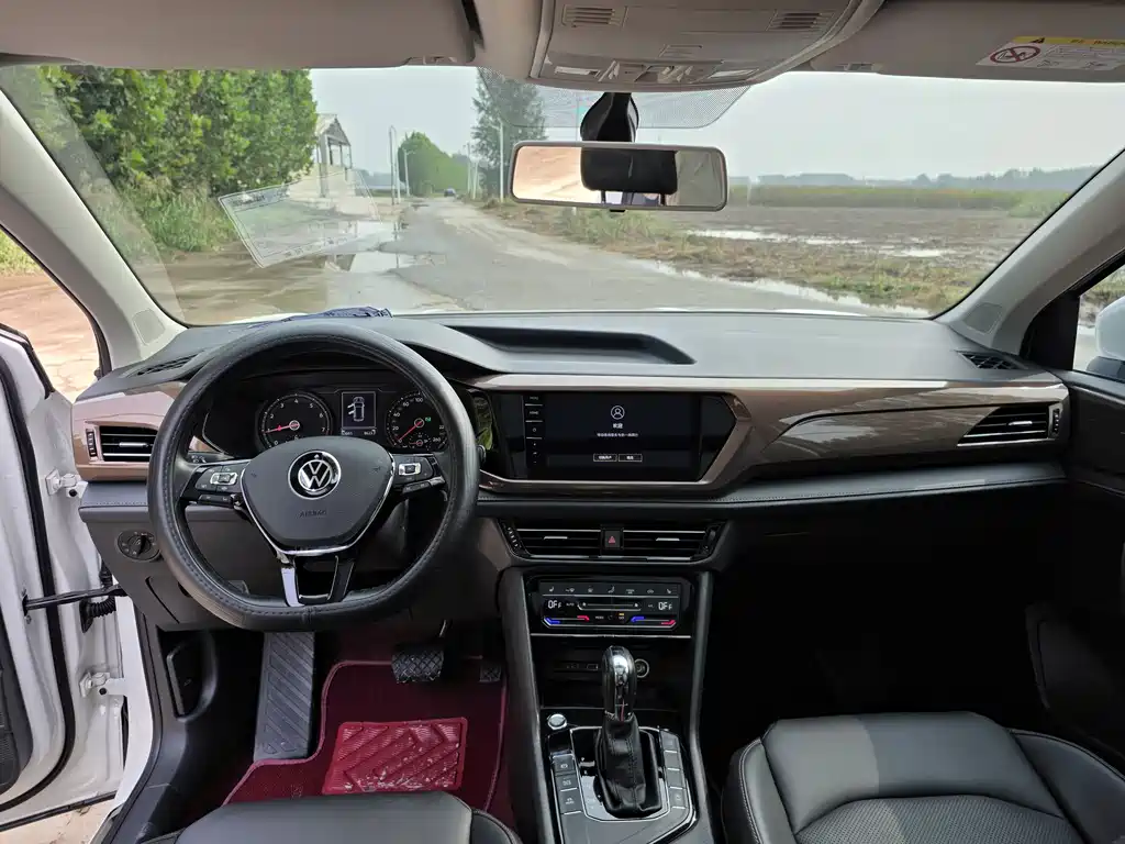 Volkswagen Tharu — миниатюра 13
