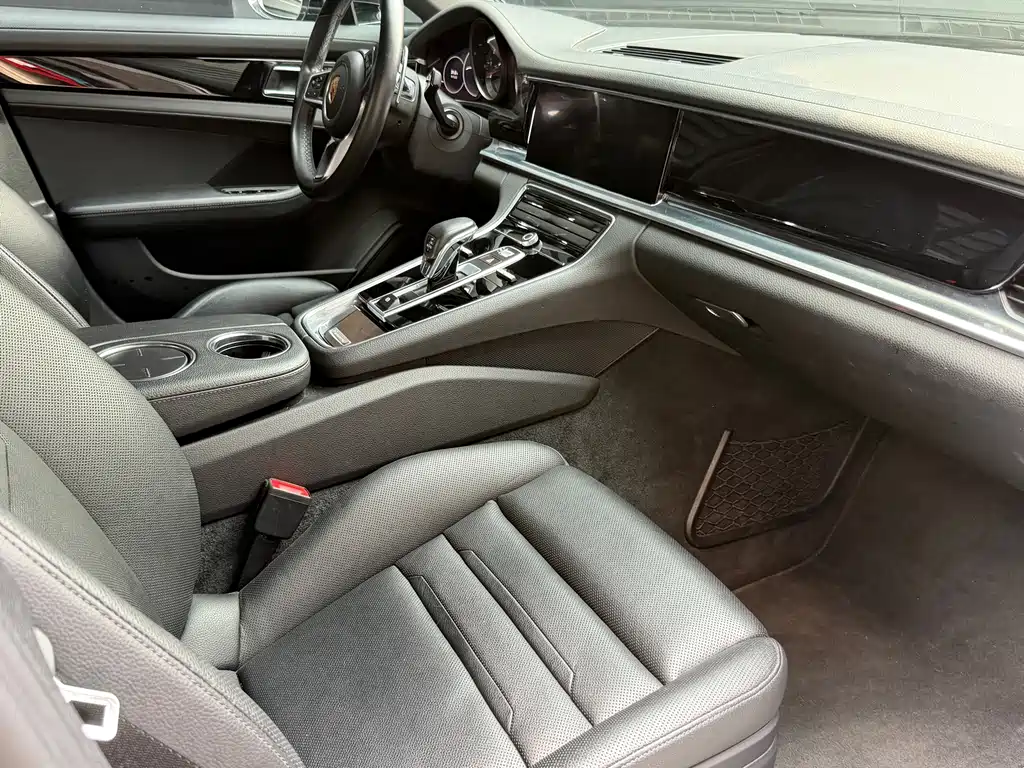 Porsche Panamera — миниатюра 16