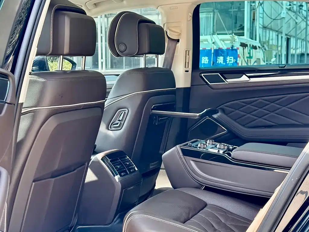 Volkswagen Phideon — миниатюра 6