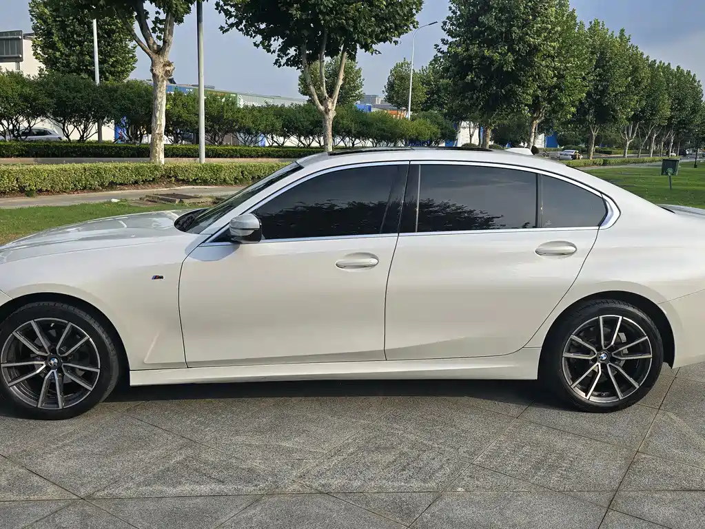 BMW 3 Series — миниатюра 7