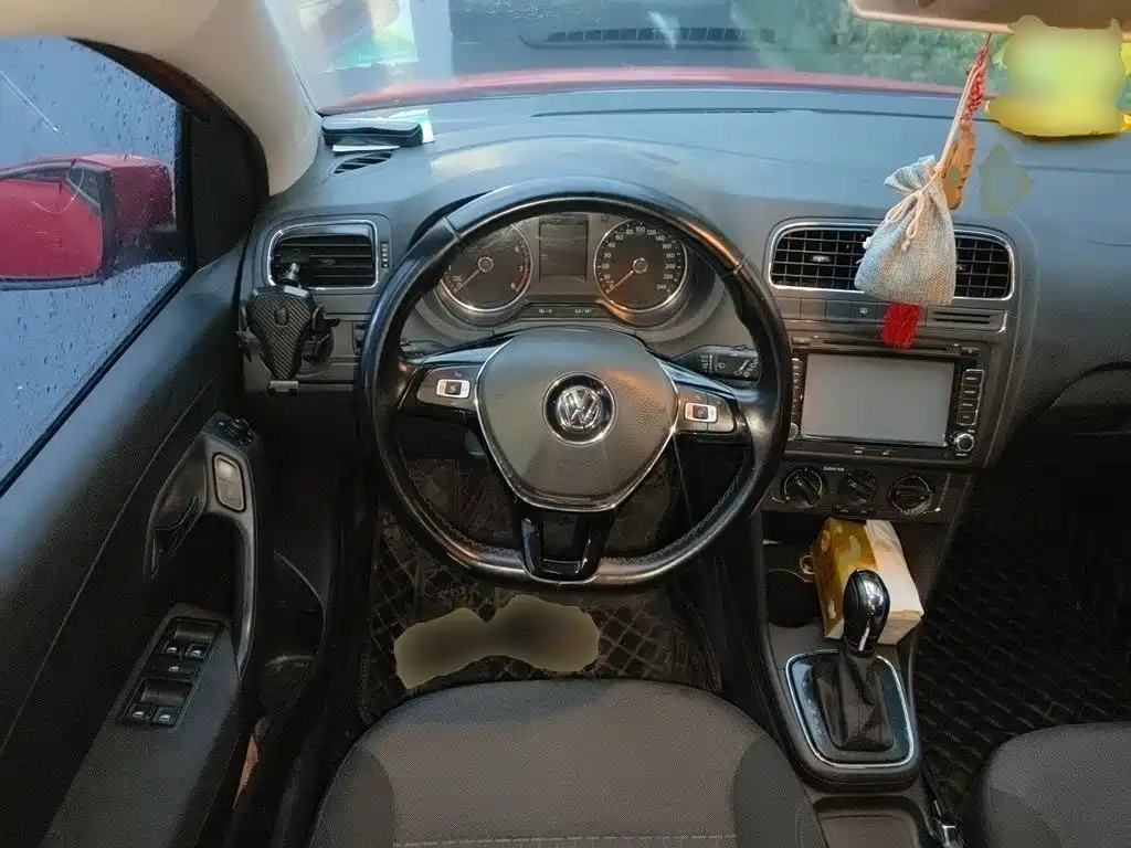 Volkswagen Polo — миниатюра 11