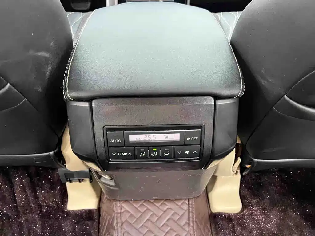 Toyota Prado (Import) — миниатюра 13