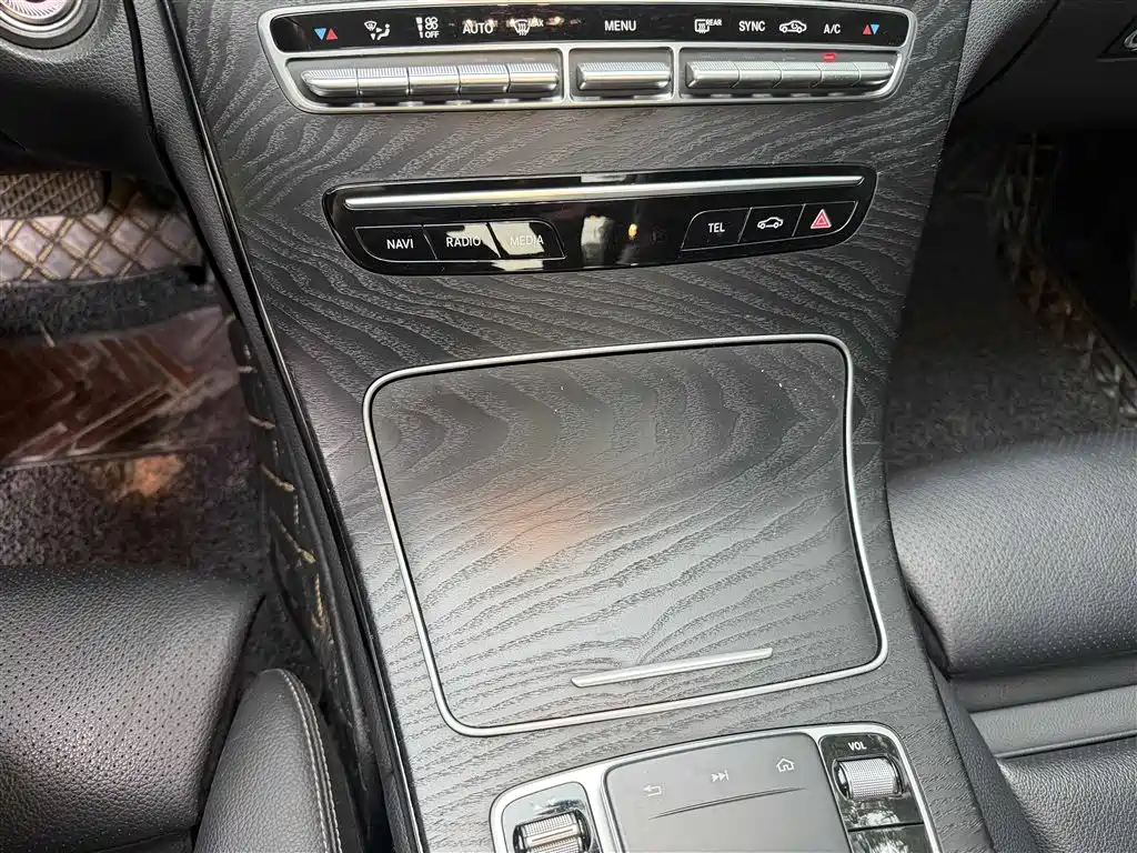 Mercedes-Benz C-Class — миниатюра 14