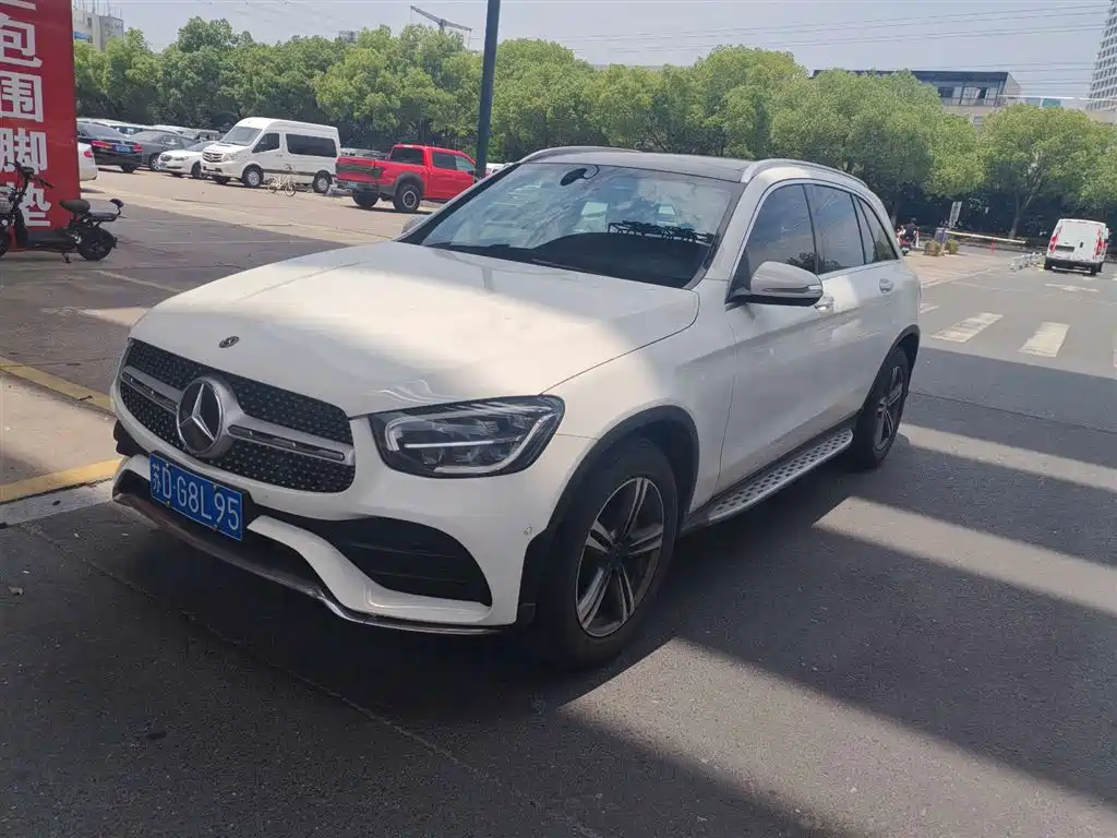 Mercedes-Benz GLC 2020 GLC 260 L 4MATIC Luxury Type