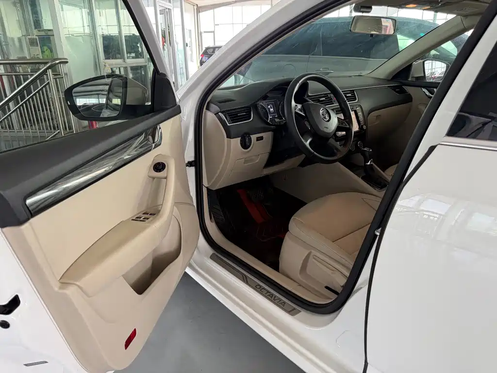 Skoda Octavia — миниатюра 8