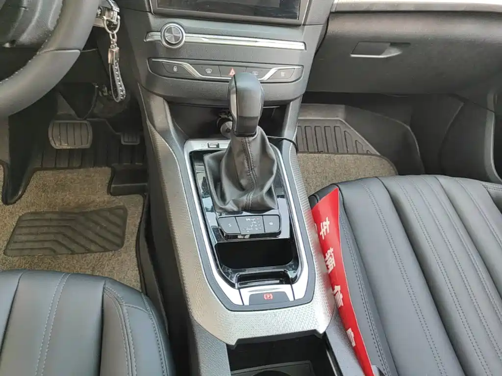 Peugeot 408 — миниатюра 14