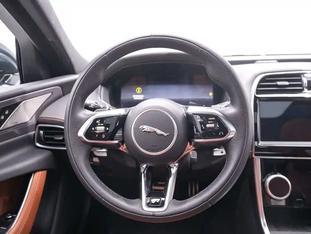 Jaguar XEL — миниатюра 19