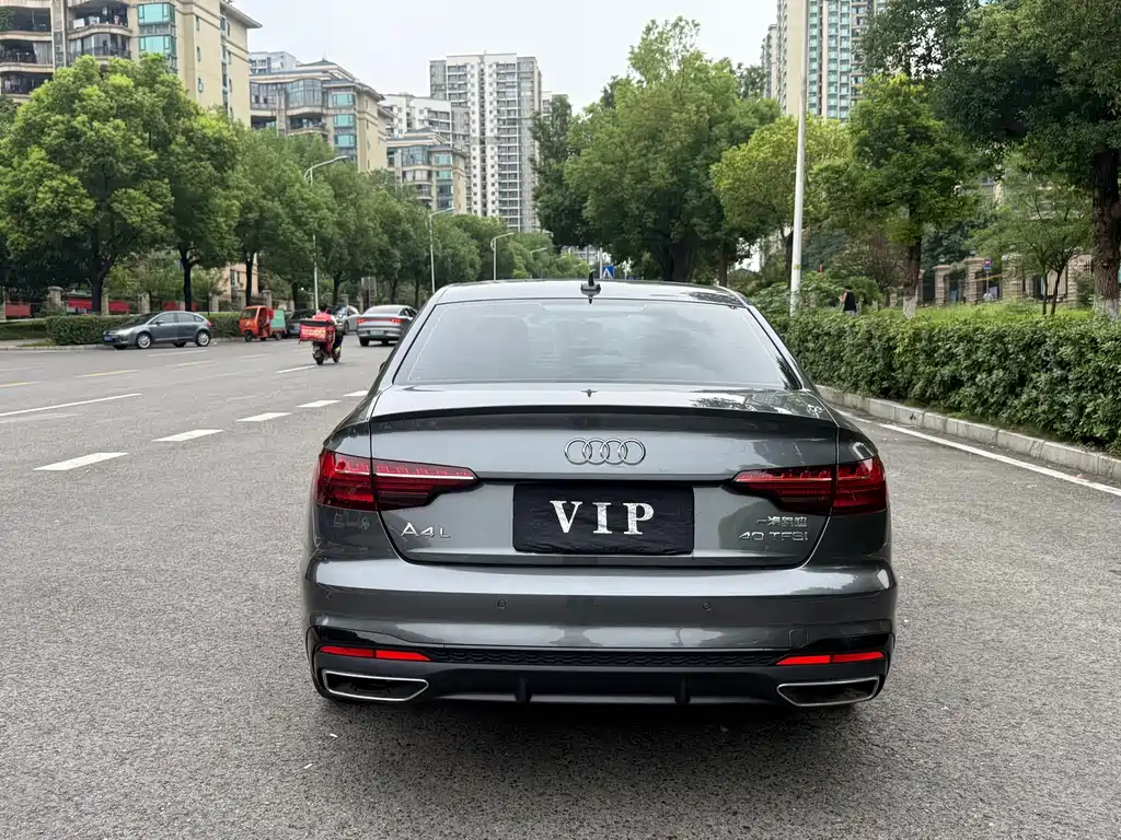 Audi A4L — миниатюра 4