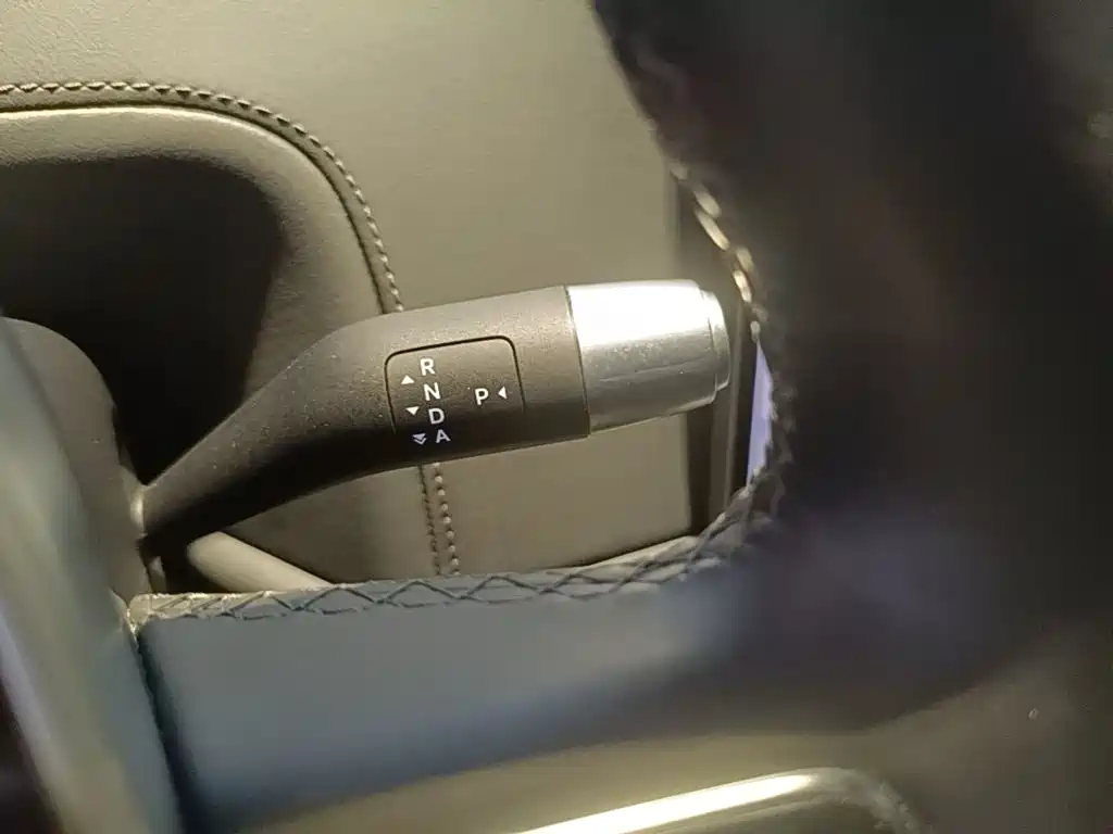 Li Auto Li L8 — миниатюра 14