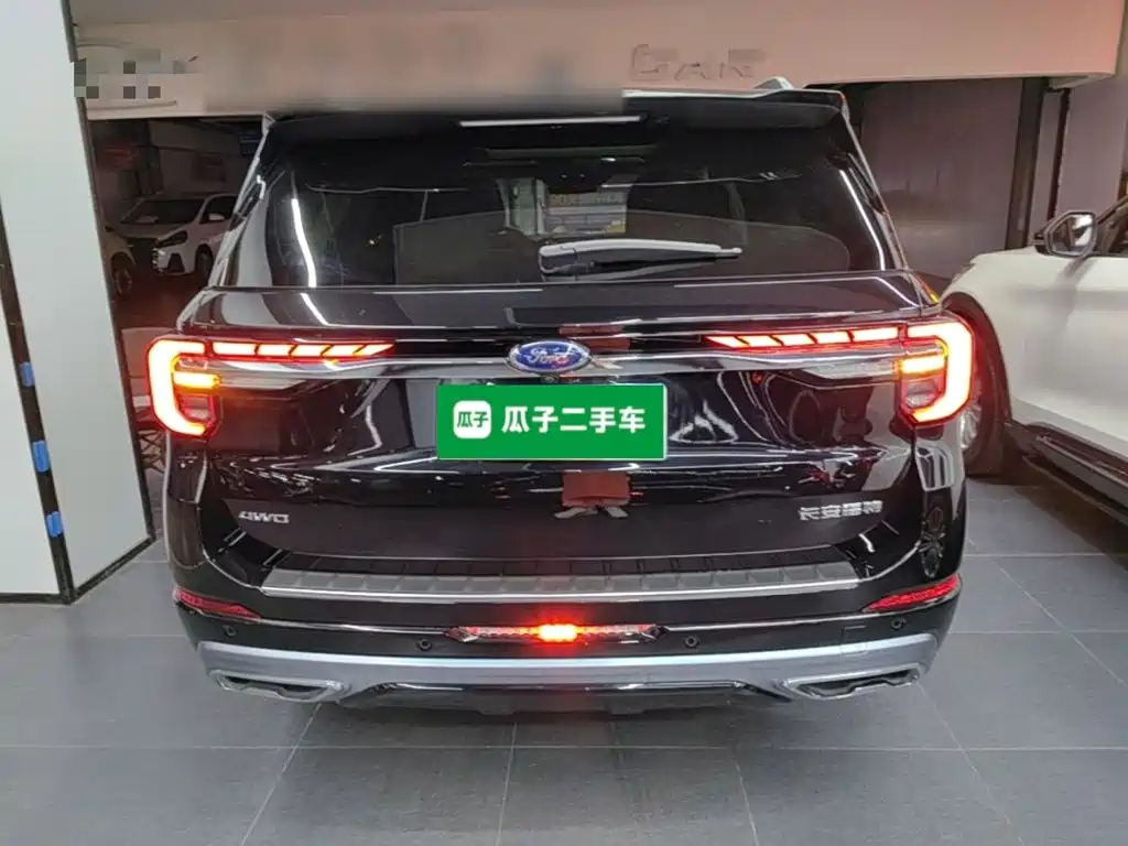 Ford Explorer — миниатюра 6