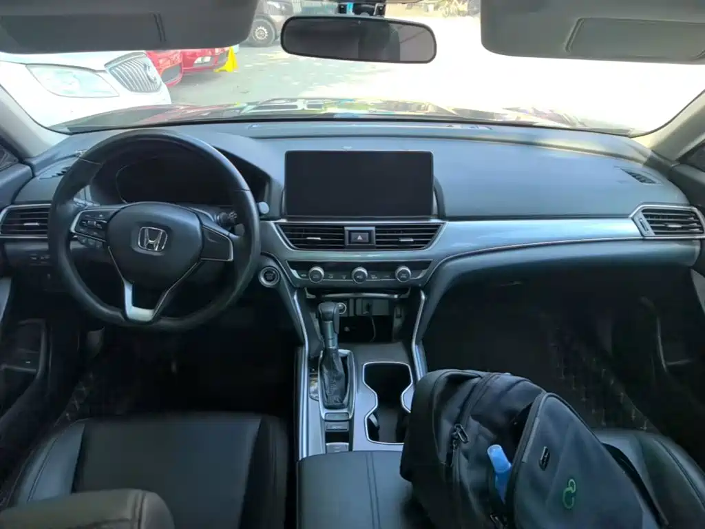 Honda Accord — миниатюра 10
