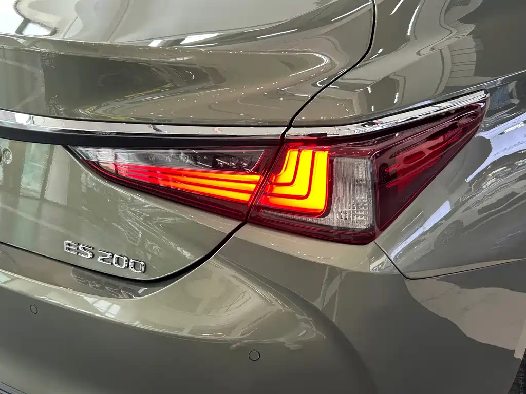 Lexus ES — миниатюра 27