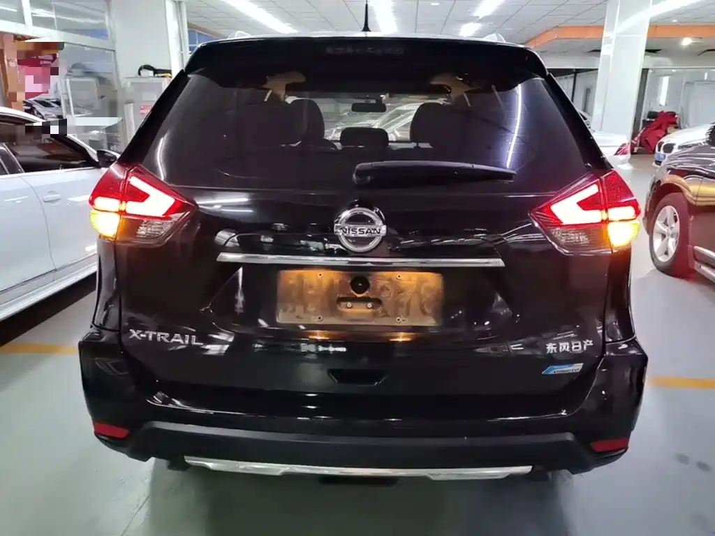 Nissan X-Trail — миниатюра 6