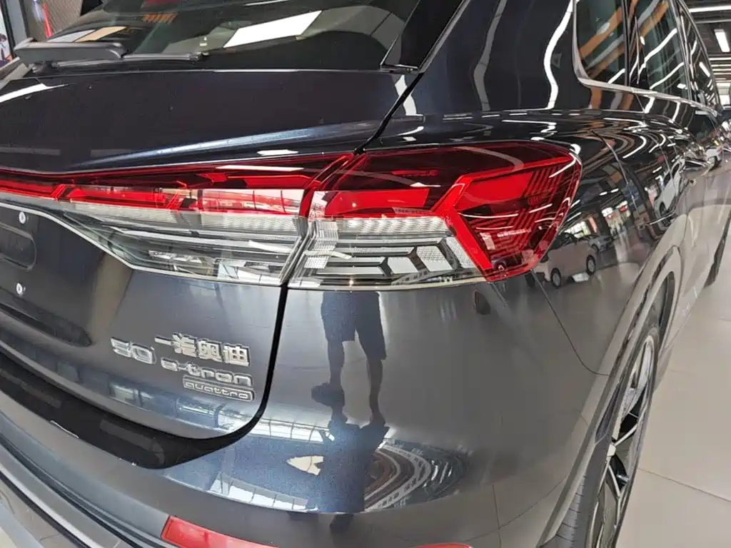 Audi Q4 e-tron — миниатюра 24