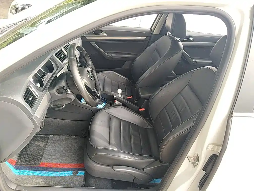 Volkswagen Lavida — миниатюра 15