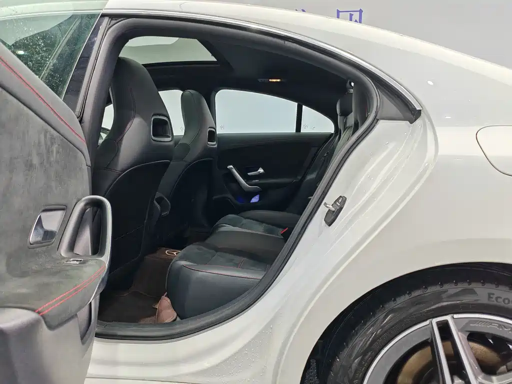 Mercedes-Benz CLA (Import) — миниатюра 12