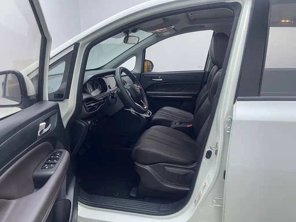 GAC Motor Trumpchi M6 — миниатюра 13