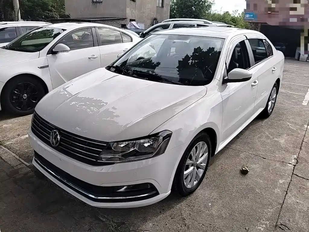Volkswagen Lavida — миниатюра 2