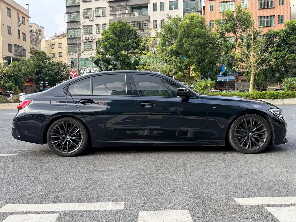 BMW 3 Series — миниатюра 4