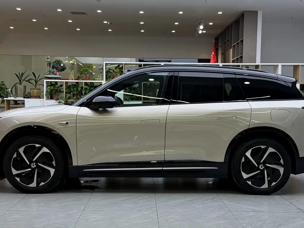 NIO ES6 — миниатюра 3