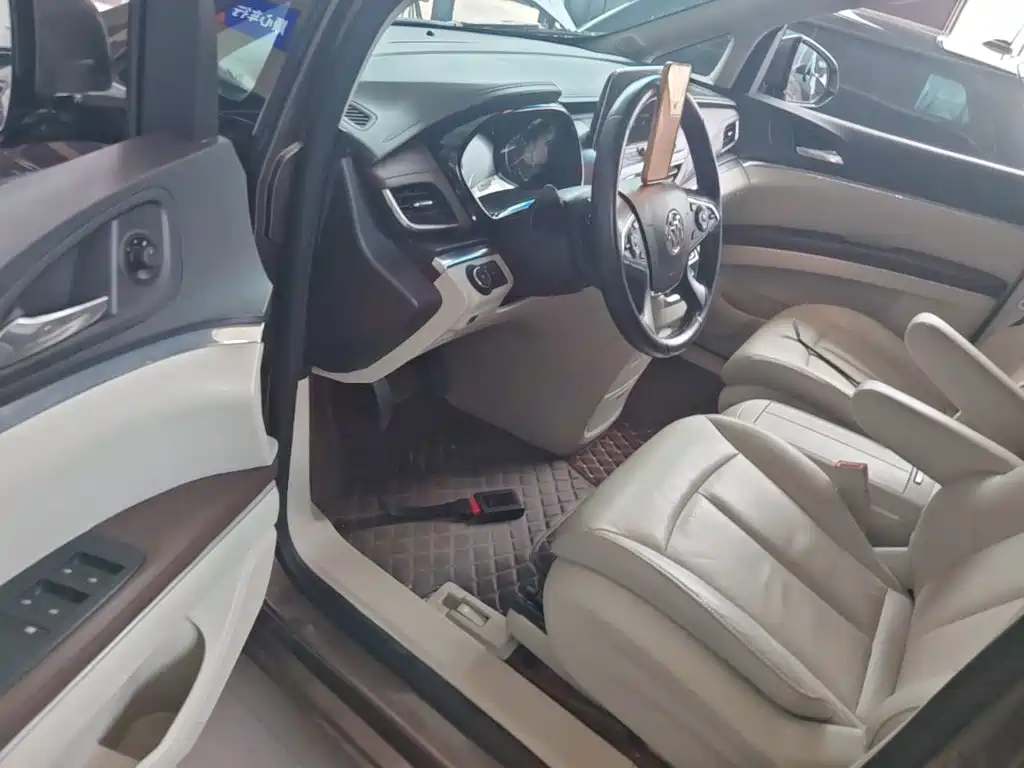 Buick GL8 — миниатюра 16